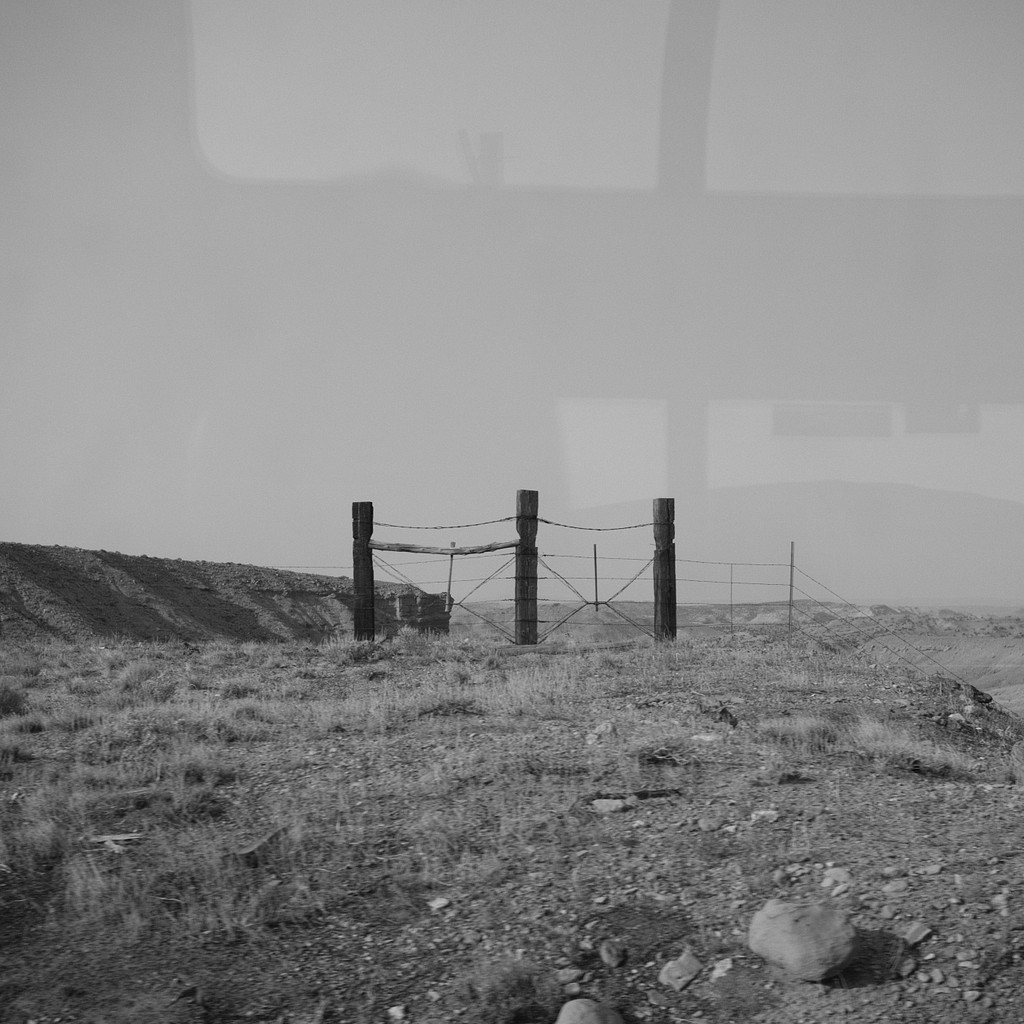 Somewhere Between Los Angeles and Denver photo 04