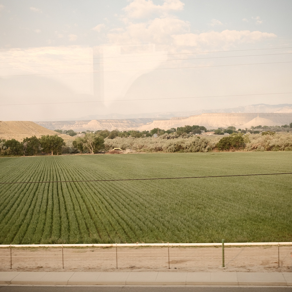 Somewhere Between Los Angeles and Denver photo 06