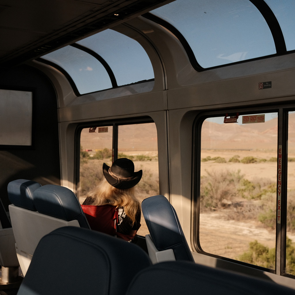 Somewhere Between Los Angeles and Denver photo 19